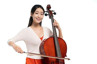 《最终幻想7：重生》新游戏截图 包含收集卡牌游戏